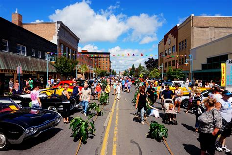 sault ste marie mi marketplace.